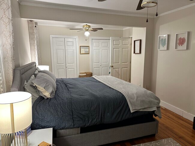 Building Photo - 14 Bedlow Ave