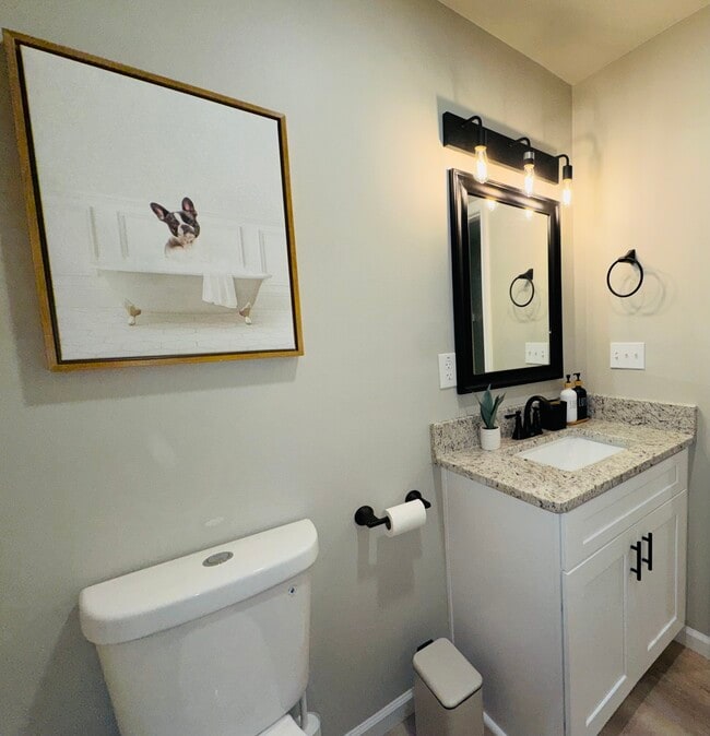 Building Photo - 2447 McAlpine Terrace