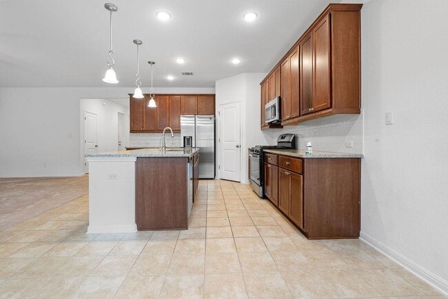 Building Photo - 3341 Charade Dr