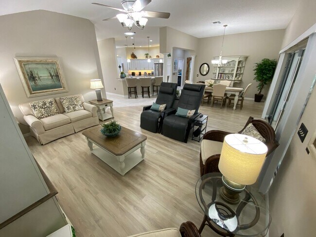 Building Photo - Gorgeous 3 + 2 Turnkey ANNUAL Lease w/Swim Spa & Large Private Screened in Patio In The Village o...