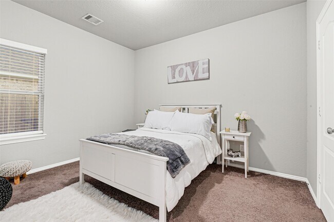 Building Photo - 31607 Eldorado Ln