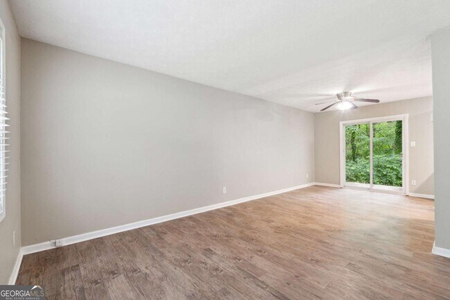 Building Photo - 4326 Dogwood Farms Dr