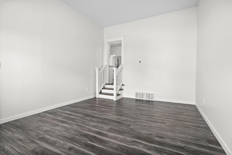 Building Photo - 1277 W 67th St