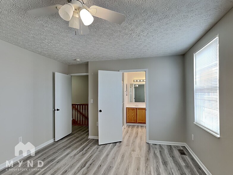 Building Photo - 5819 Rothrock Ct