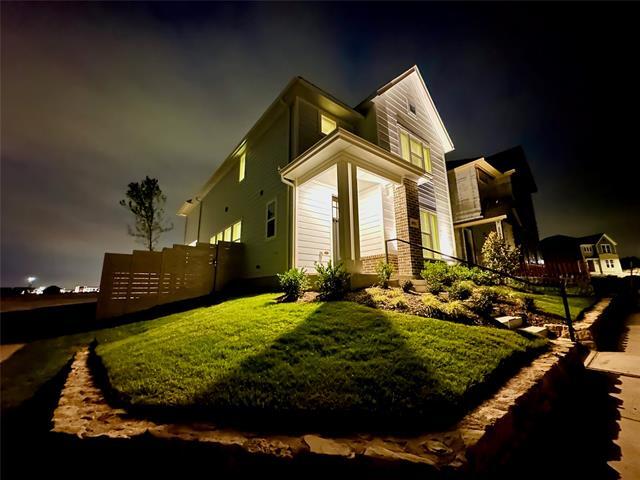 Building Photo - 4801 Maxwell Dr