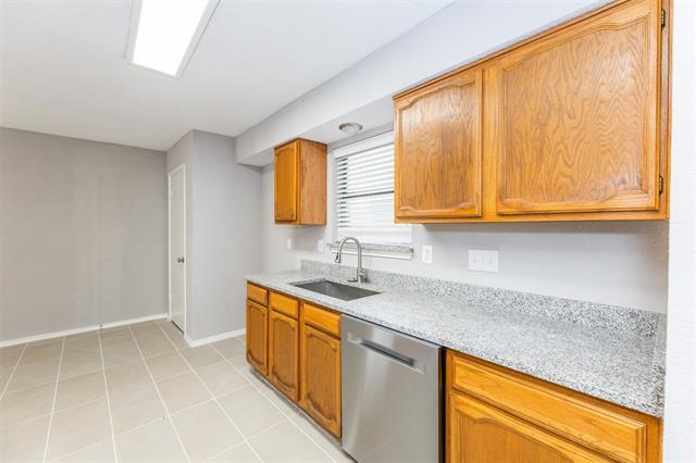 Building Photo - 1017 Bass Dr