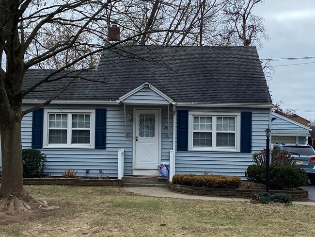 Primary Photo - 20 Pine St