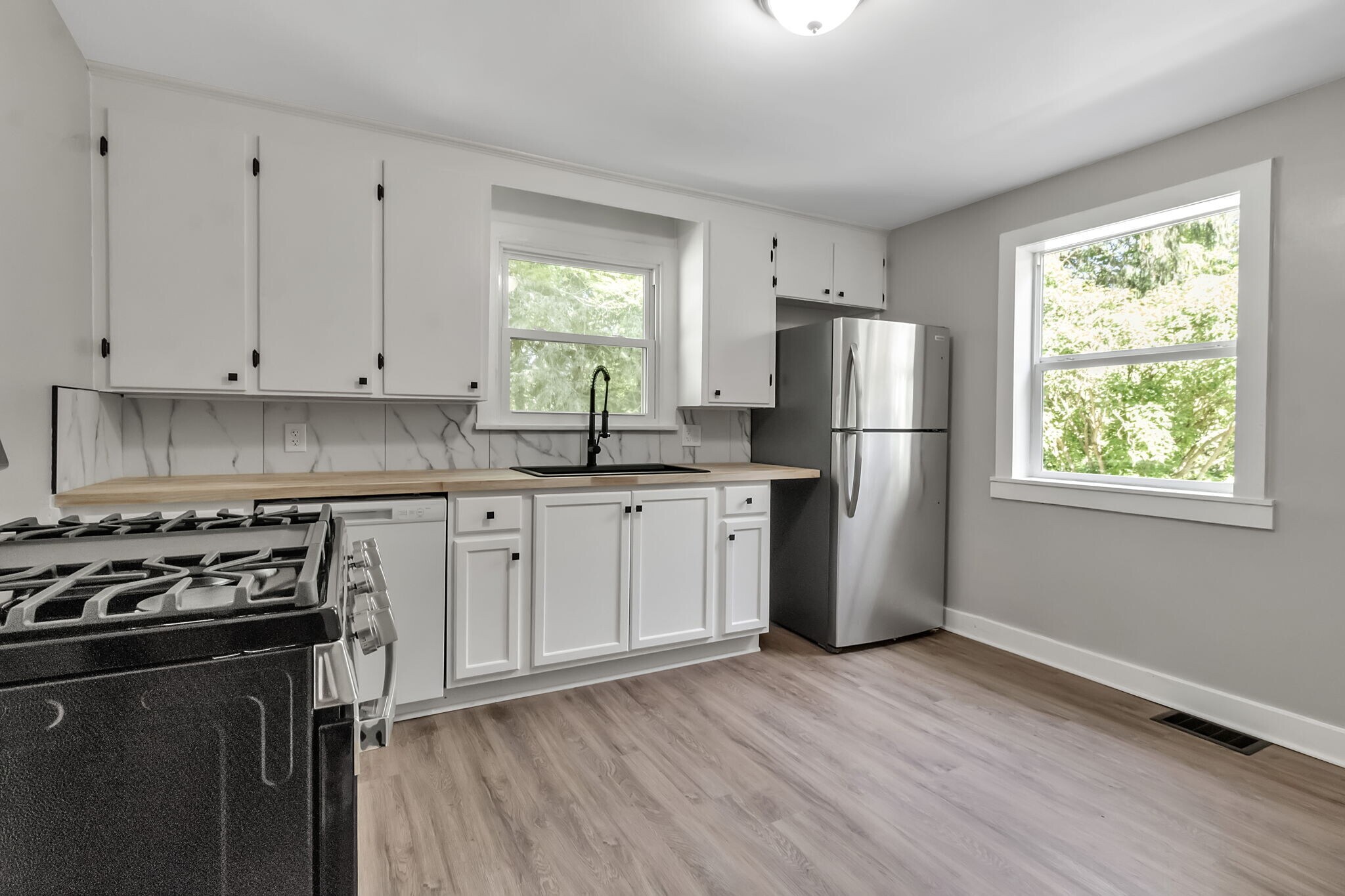 Kitchen - 56 Garfield St