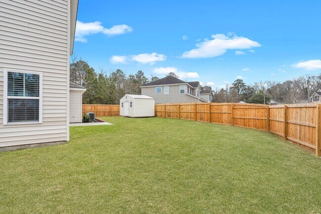 Building Photo - 1 Sunny Ct