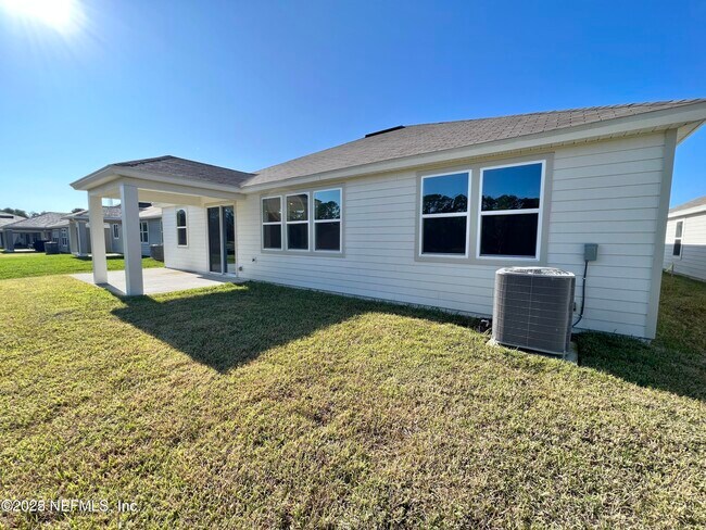 Building Photo - 12859 Logans Walk Ln