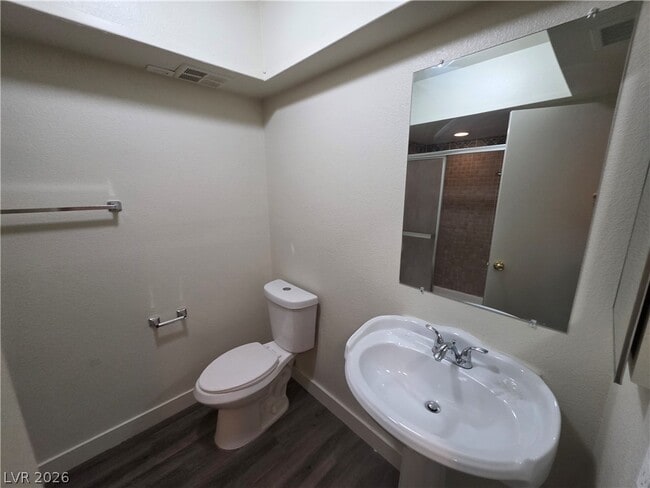 Building Photo - 3364 Royce Ct