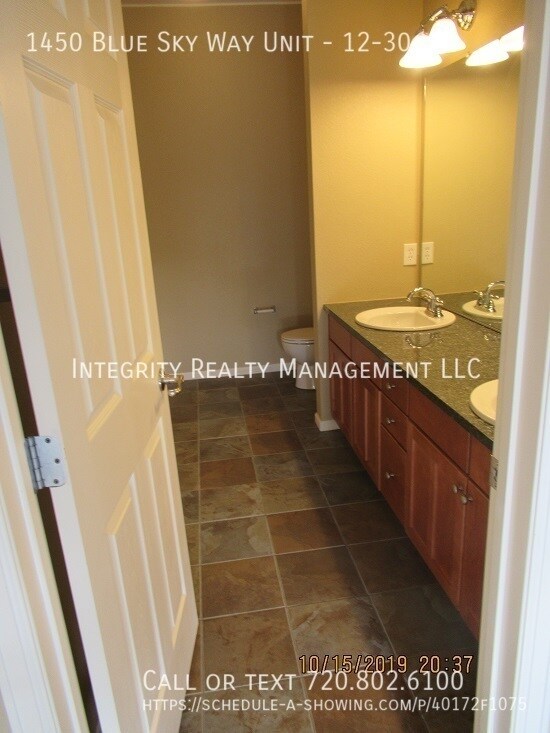 Building Photo - 1450 Blue Sky Way