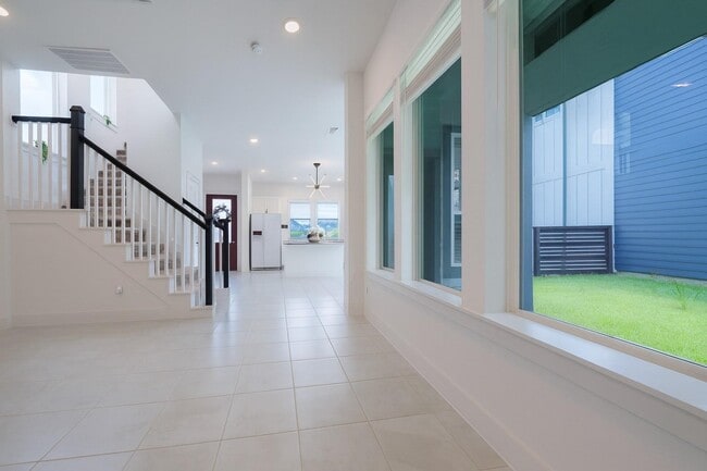 Building Photo - 15115 Parkland Canyon Dr