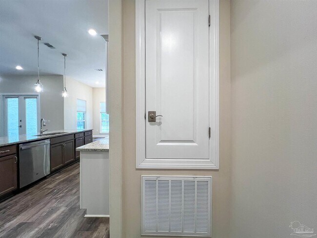 Building Photo - 8010 Majestic Cypress Dr