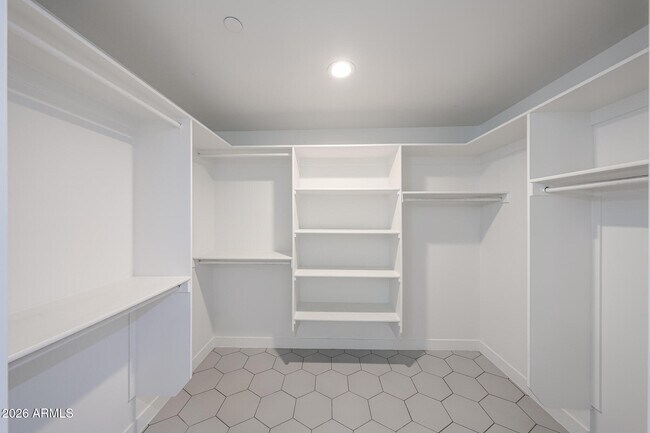 Building Photo - 2651 N 71st Pl