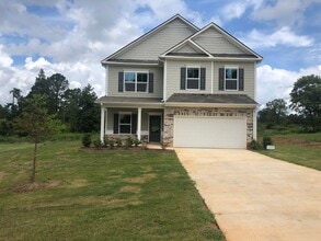 Building Photo - 531 Fairway Dr SW