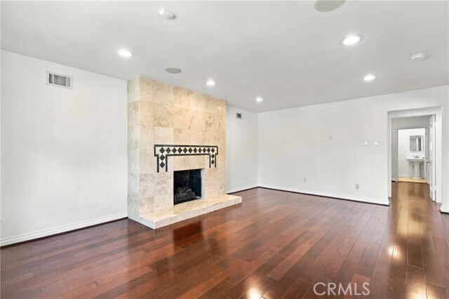 Building Photo - 642 N Crescent Heights Blvd
