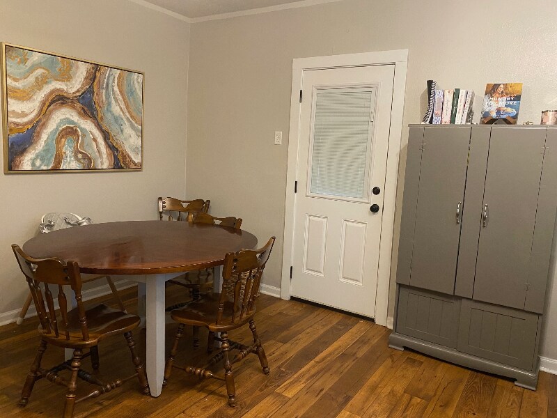 Building Photo - 756 LA-304