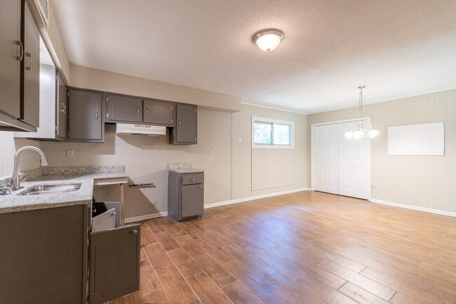 Building Photo - 3308 Spring Valley Cove