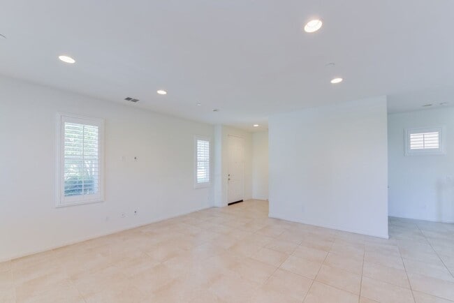 Building Photo - 7181 Logsdon Dr