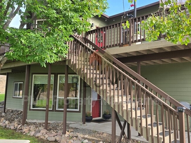 Building Photo - 15660 Sara Jo Ln