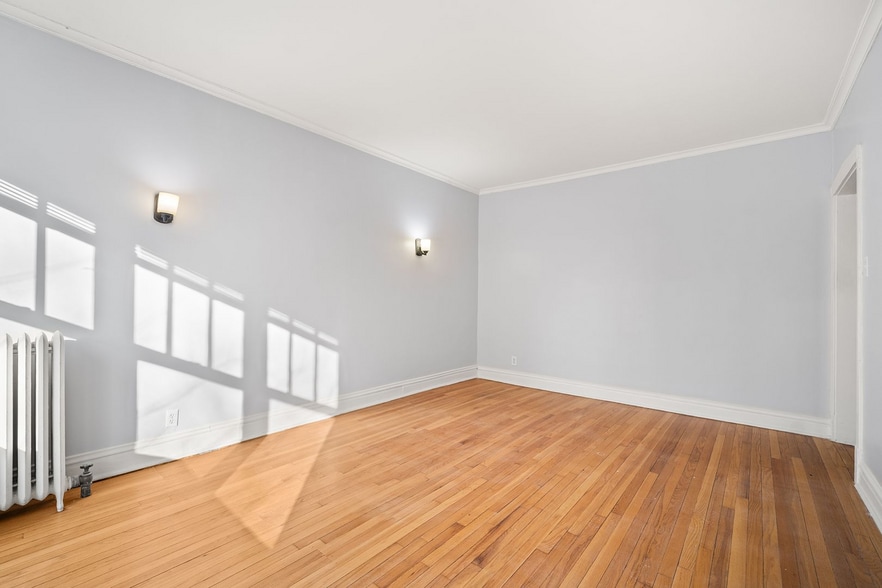 Building Photo - 2611 N Dayton St