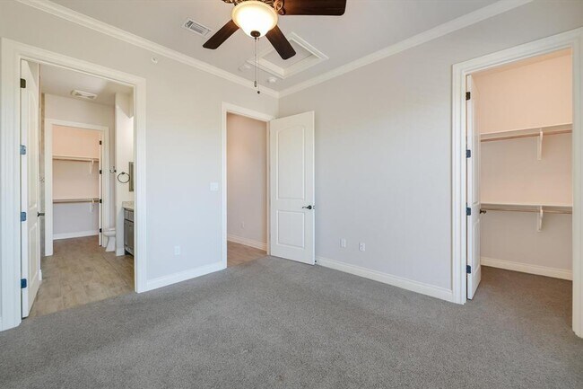 Building Photo - 104 Bella Toscana Ave