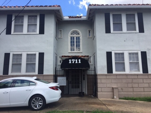 Building Photo - 1711 Milan St