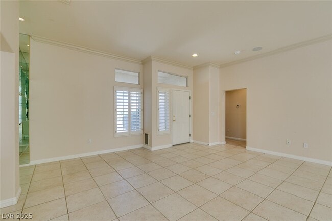 Building Photo - 10041 Woodhouse Dr