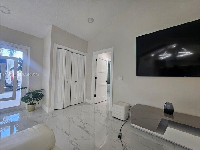 Building Photo - 0 Alford Ct