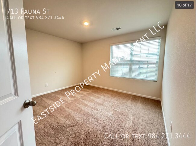 Building Photo - 713 Fauna St