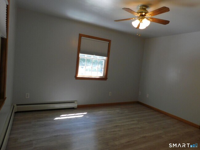 Building Photo - 60 Osga Ln