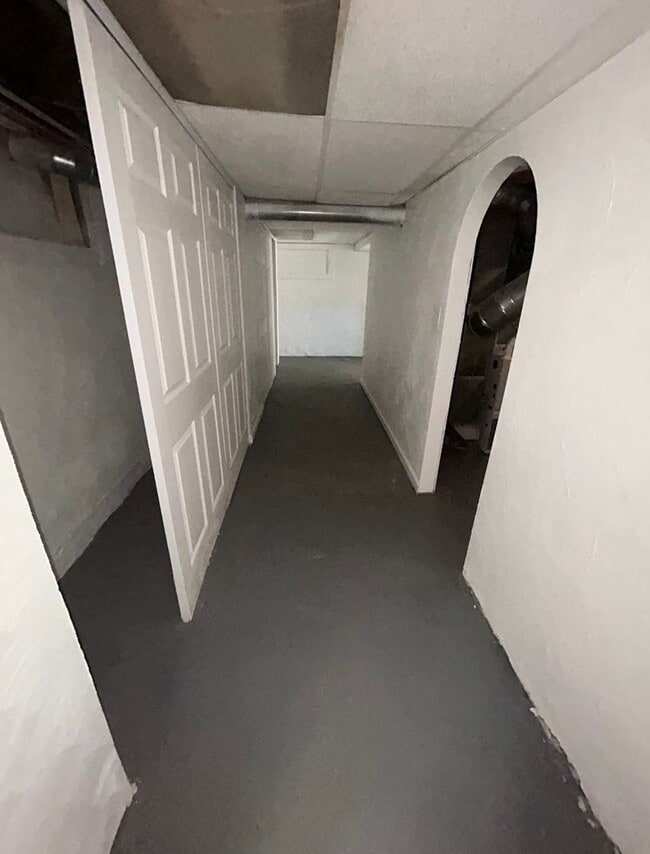 Building Photo - LIMITED TIME**1/2 OFF DEPOSIT**