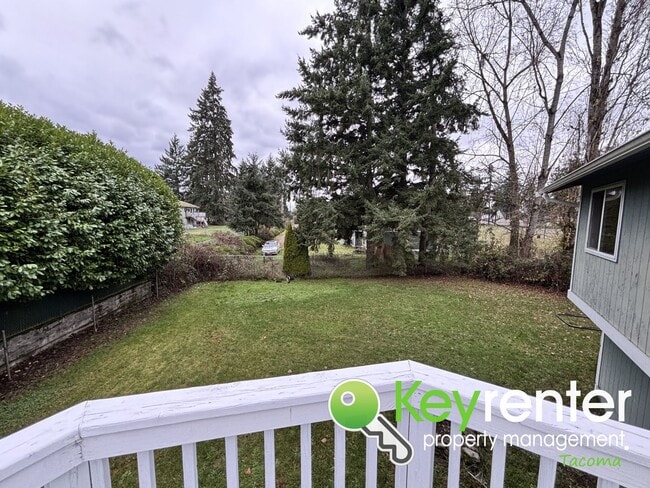 Building Photo - Shared Split level 3 Bed 2 Bath Upstairs Unit with Modern Upgrades Close to JBLM!