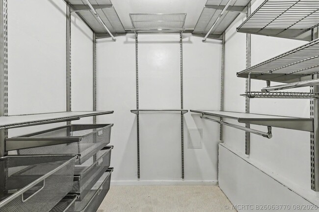 Building Photo - 888 Intracoastal Dr