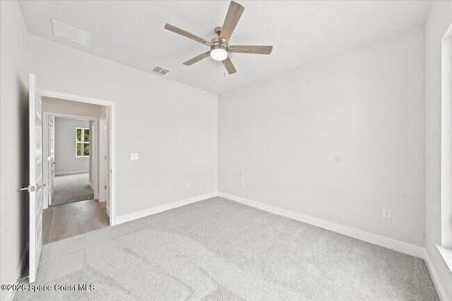 Building Photo - 407 Cellini Ave NE
