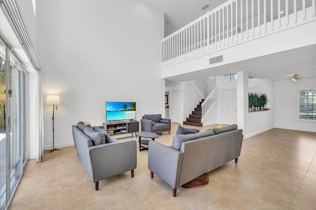 Building Photo - 10694 Wheelhouse Cir