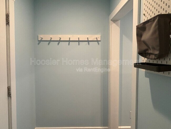 Building Photo - 1524 Bellefontaine St