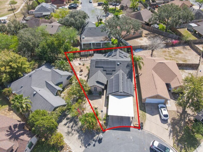 Building Photo - 2316 Pin Oak Rd