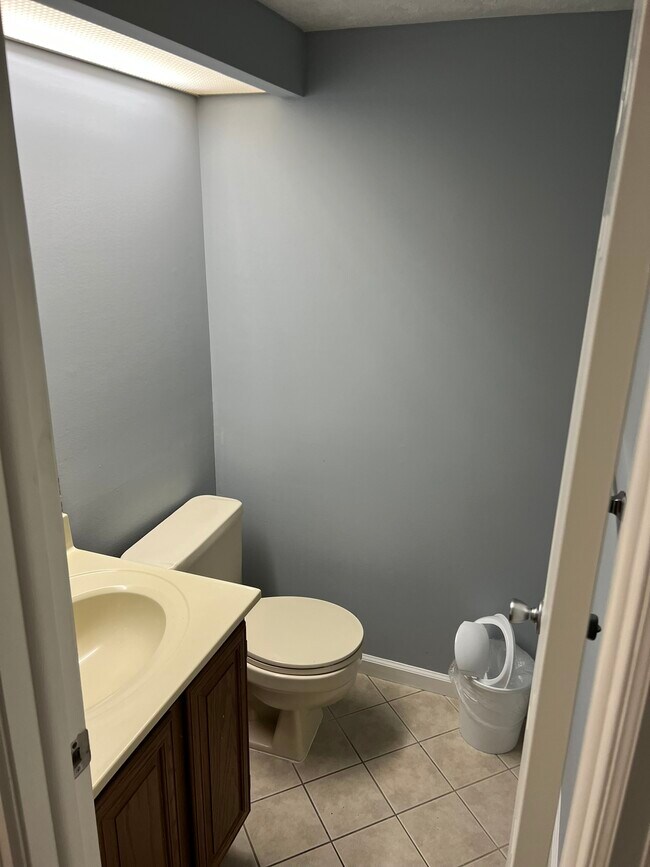 Building Photo - 13514 Steeplechase Dr