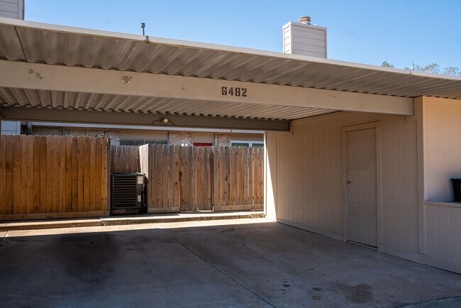 Building Photo - 6482 Alisa Ln