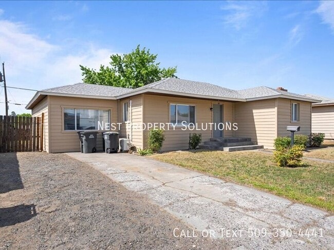 Building Photo - 810 S Fairbanks-