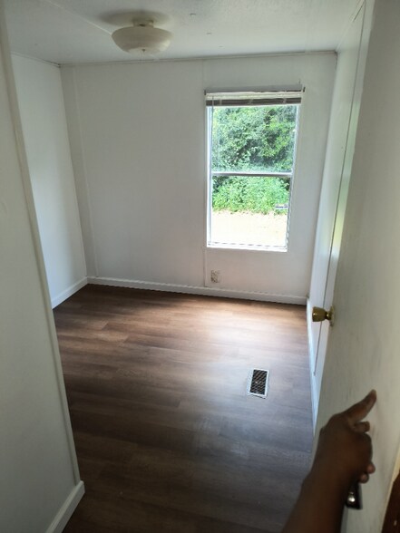 Building Photo - 1284 High Hills Ln