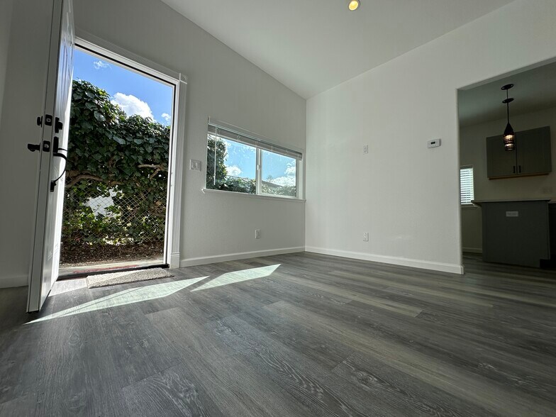 Building Photo - 124 Los Gatos Blvd