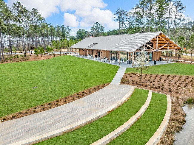 Building Photo - 3 bedrooms, 2 1/2 bathrooms in Richmond Hill's Heartwood Community