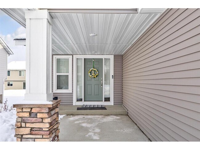 Building Photo - 1731 Riverside Dr