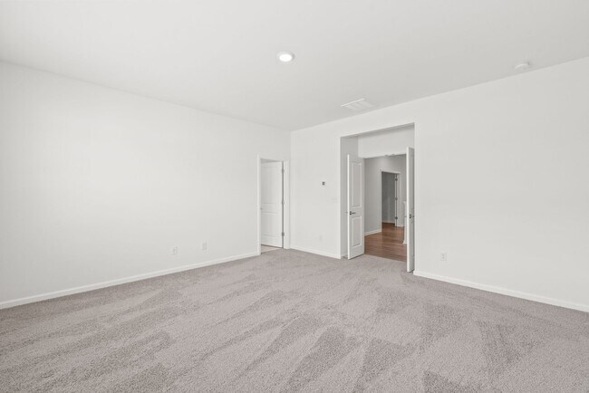 Building Photo - 5807 Clear Creek Ln
