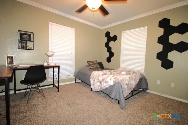 Building Photo - 775 Cactus Ln