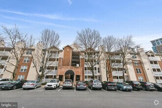 Building Photo - 1524 Lincoln Way