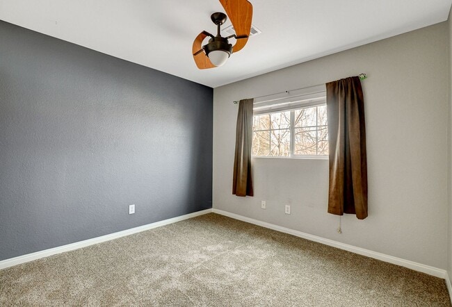 Building Photo - 4 bedroom cul-de-sac home in Henderson!